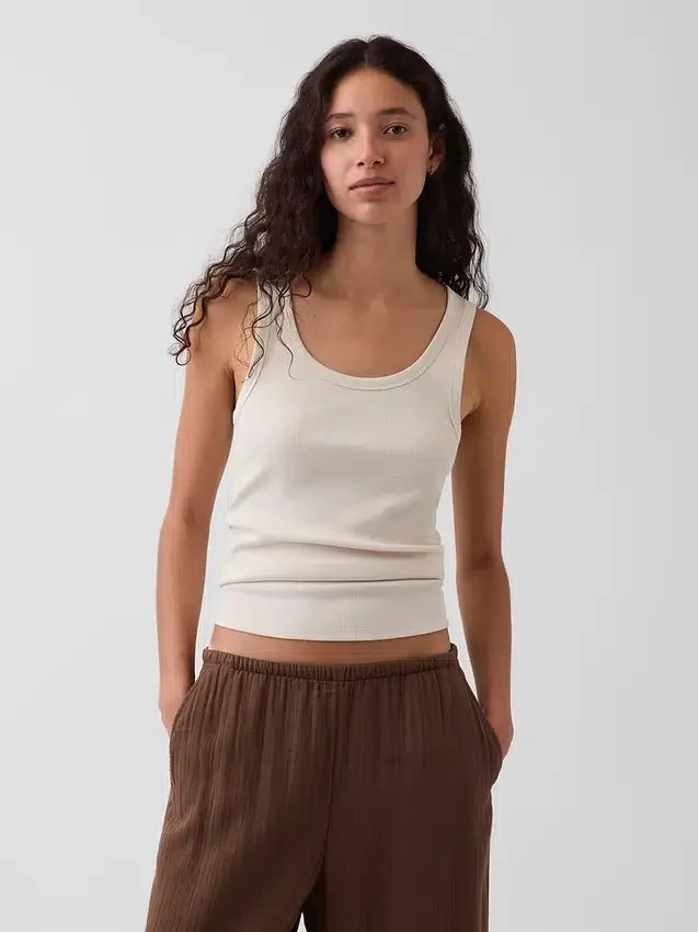 Camiseta sin mangas con cuello redondeado acanalado