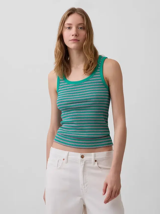 Camiseta sin mangas con cuello redondeado acanalado