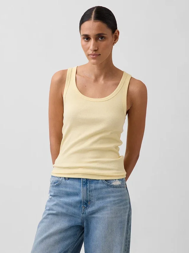 Camiseta sin mangas con cuello redondeado acanalado