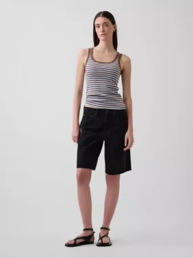 Camiseta sin mangas con cuello redondeado acanalado