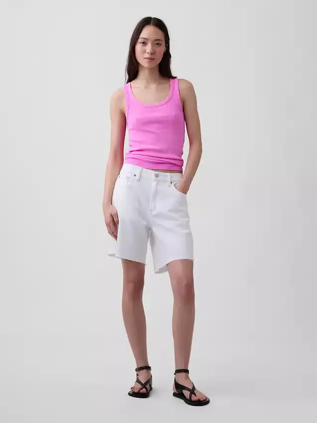 Camiseta sin mangas con cuello redondeado acanalado
