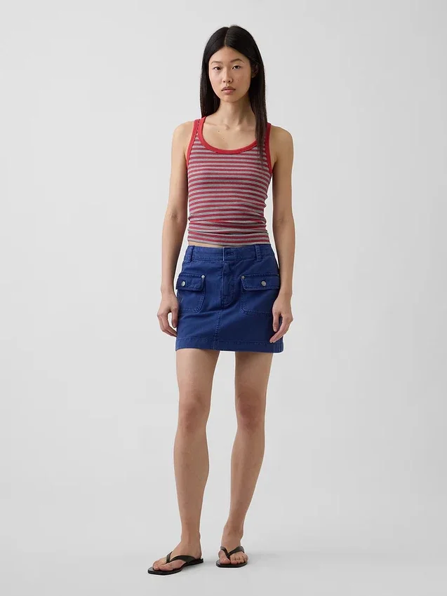 Camiseta sin mangas con cuello redondeado acanalado