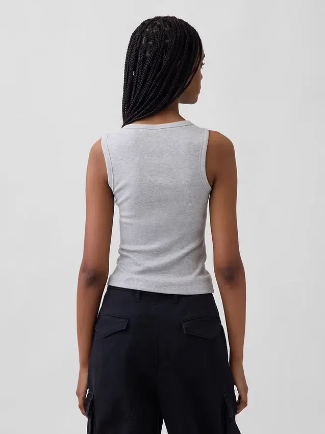 Camiseta sin mangas con cuello redondeado acanalado