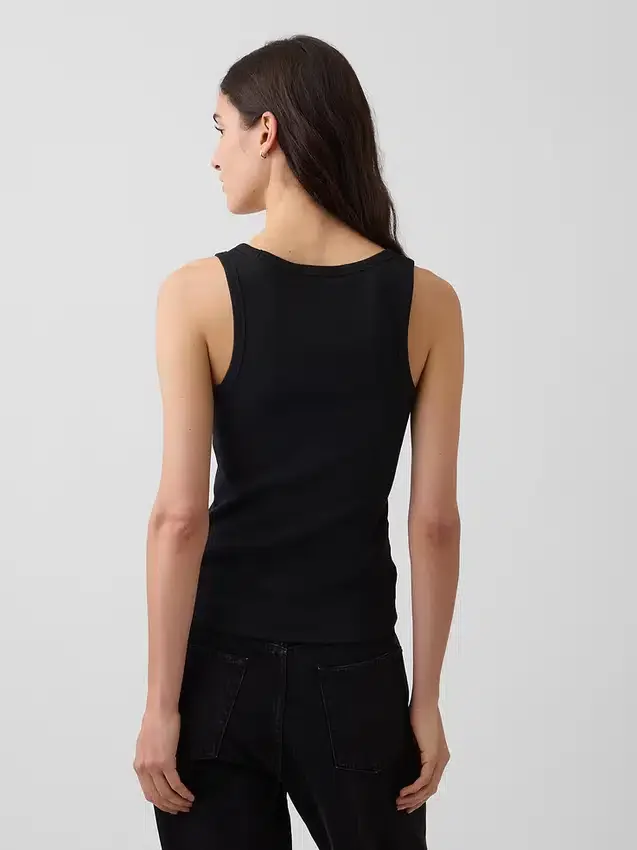 Camiseta sin mangas con cuello redondeado acanalado