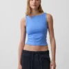 Camiseta sin mangas corta de punto tupido con cuello barco