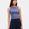 Camiseta sin mangas corta de punto tupido con cuello barco