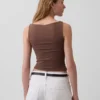 Camiseta sin mangas corta de punto tupido con cuello barco