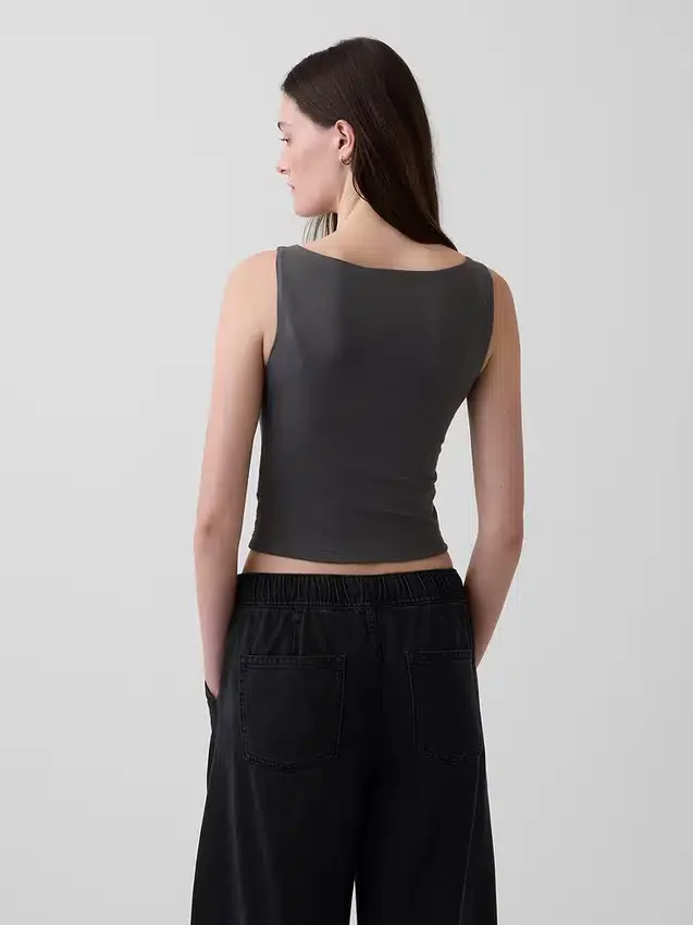Camiseta sin mangas corta de punto tupido con cuello barco