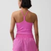 Camiseta sin mangas corta GapFit Smooth con espalda nadadora