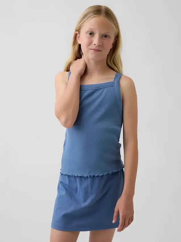 Camiseta sin mangas infantil de cuello cuadrado con canalé