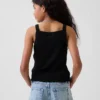 Camiseta sin mangas infantil de cuello cuadrado con canalé