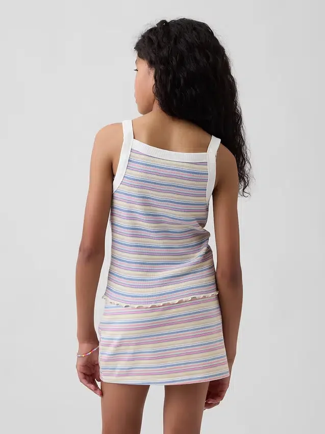 Camiseta sin mangas infantil de cuello cuadrado con canalé