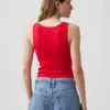 Camiseta sin mangas moderna