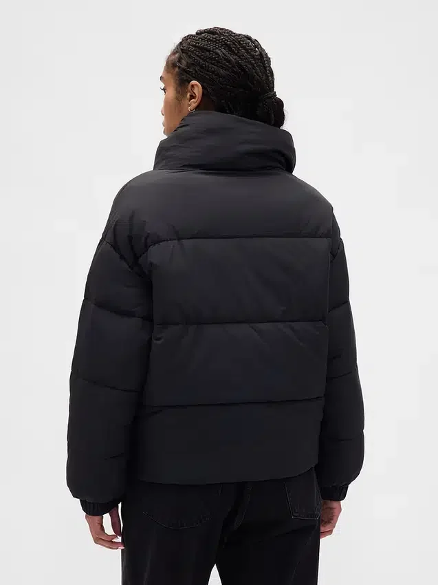 Chaqueta acolchada con ribete de piel sintética