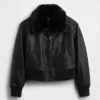 Chaqueta bomber de piel vegana