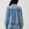 Chaqueta corta de vaquero con corte acampanado