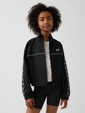 Chaqueta cortavientos con logo de corte holgado para niños