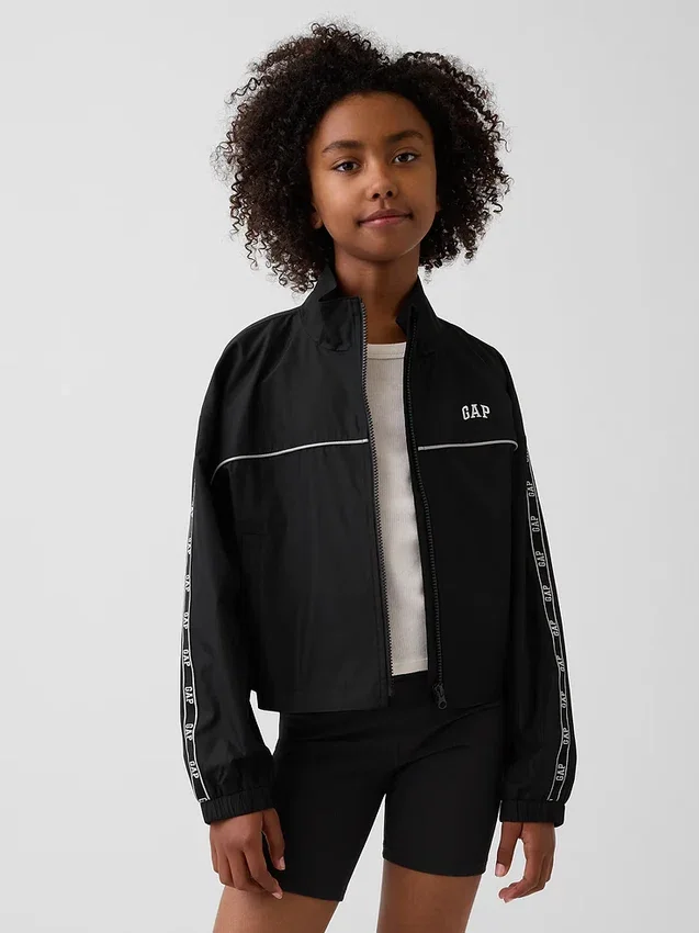 Chaqueta cortavientos con logo de corte holgado para niños