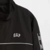Chaqueta cortavientos con logo de corte holgado para niños