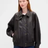 Chaqueta oversize de piel vegana