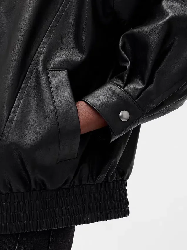 Chaqueta oversize de piel vegana