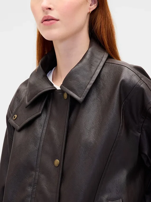Chaqueta oversize de piel vegana