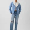 Chaqueta vaquera con cuello chal y forro de sherpa
