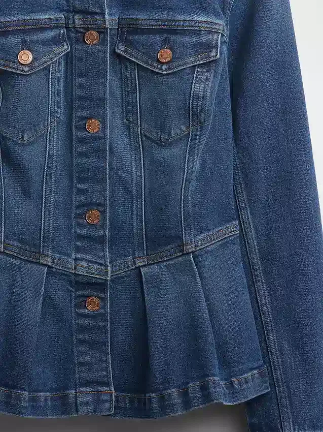 Chaqueta vaquera con peplum