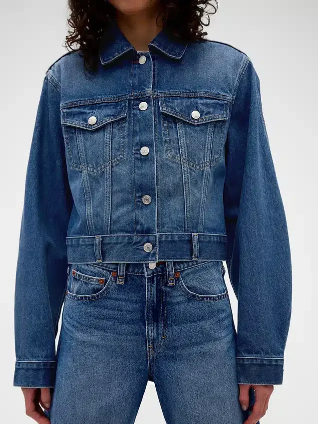 Chaqueta vaquera corta y holgada GAP × Victoria Beckham