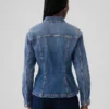 Chaqueta vaquera entallada