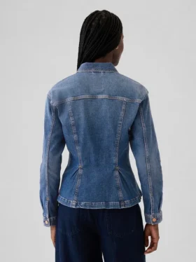 Chaqueta vaquera entallada