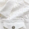 Chaqueta vaquera infantil con ojales