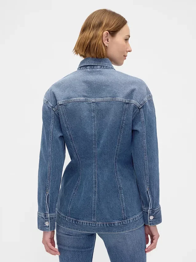 Chaqueta vaquera larga entallada