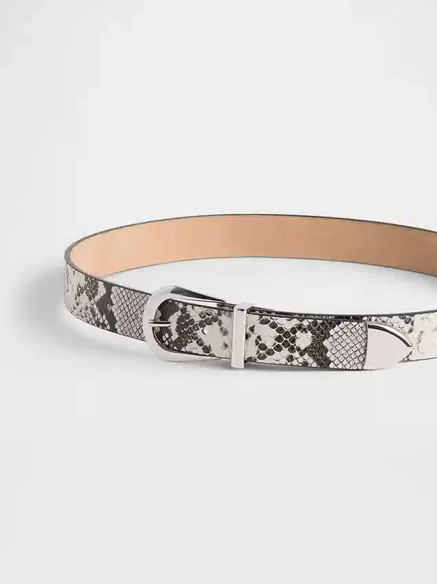 Cinturón de piel con estampado de serpiente