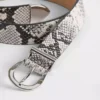 Cinturón de piel con estampado de serpiente