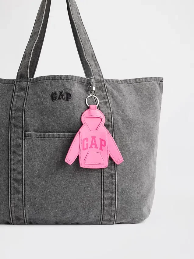 Colgante para bolso con diseño de sudadera con capucha y logotipo