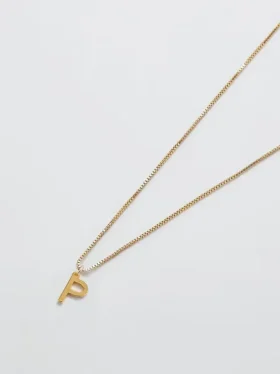 Collar delicado con iniciales de Admiral Row