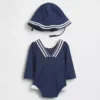 Conjunto de baño con camiseta de protección solar estilo marinero para bebé