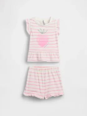 Conjunto de bebé con volantes y estampado de fresas