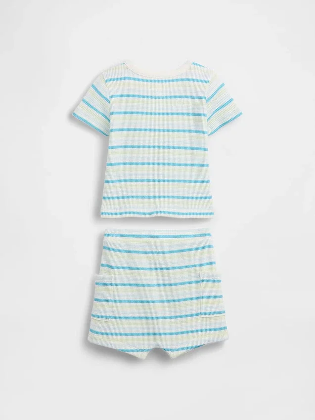 Conjunto de camiseta Henley y pantalones cortos tipo waffle para bebé