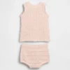 Conjunto de camiseta sin mangas y pantalones cortos de ganchillo para bebé