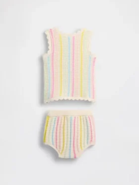 Conjunto de camiseta sin mangas y pantalones cortos de rayas de ganchillo para bebé