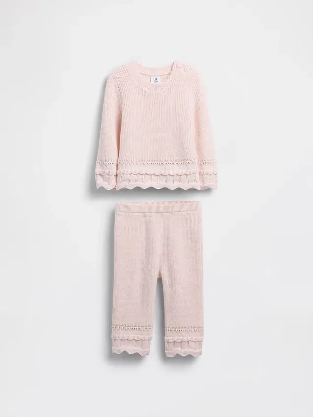 Conjunto de jerséu com bordos festoneados para bebé