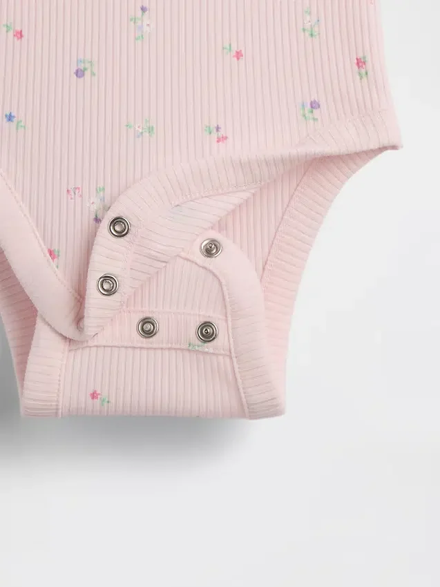 Conjunto de pantalones cortos para bebé «Grow-With-Me» de punto de canalé fino