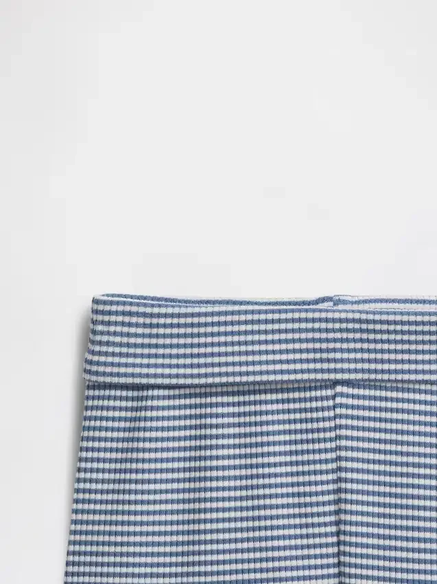 Conjunto de pantalones cortos para bebé «Grow-With-Me» de punto de canalé fino