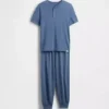 Conjunto de pijama con pantalones de chándal reciclados para niños
