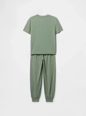 Conjunto de pijama con pantalones de chándal reciclados para niños
