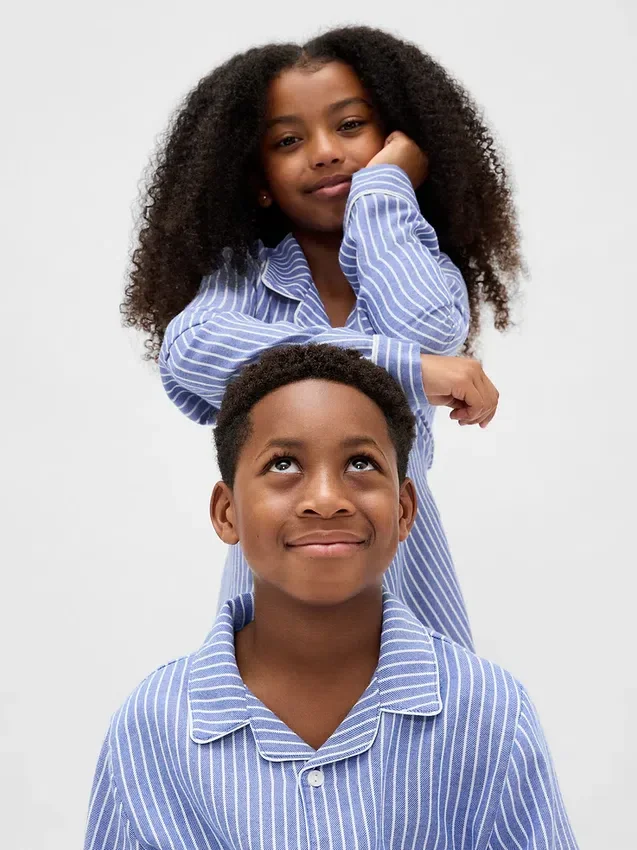 Conjunto de pijama de franela reciclada para niños
