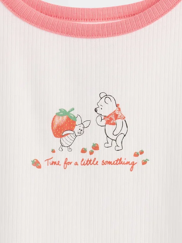 Conjunto de pijama infantil de Winnie the Pooh con camiseta de punto acanalado reciclado y pantalones cortos