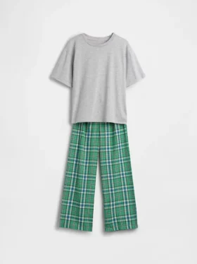 Conjunto de pijama reciclado para niños